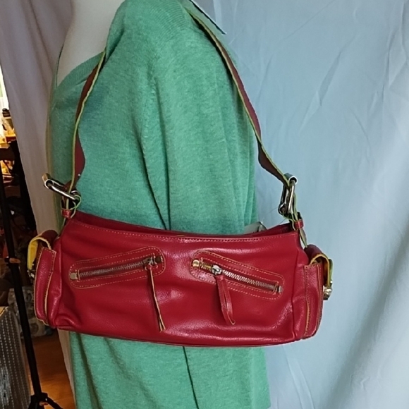 Hype Red Pebbled Leather Bag With Green Trim - Picture 1 of 13
